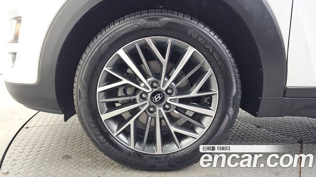 Hyundai Tucson из Кореи Encar