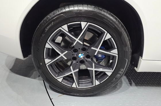 BMW X3 xDrive 20 M Sport — пробег 7 420 км — фото 5 из 5
