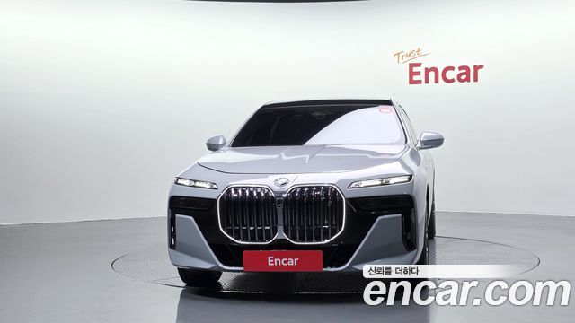 BMW i7 из Кореи Encar