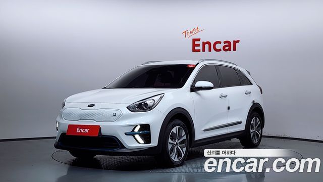 Kia Niro Prestige — пробег 242 514 км — фото 1 из 5