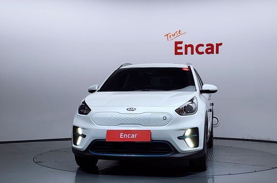 Kia Niro Prestige — пробег 242 514 км — фото 3 из 5