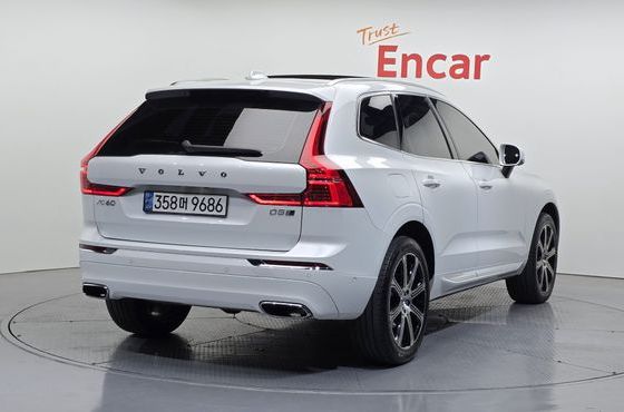 Volvo XC60 D5 Inscription — пробег 99 676 км — фото 2 из 5
