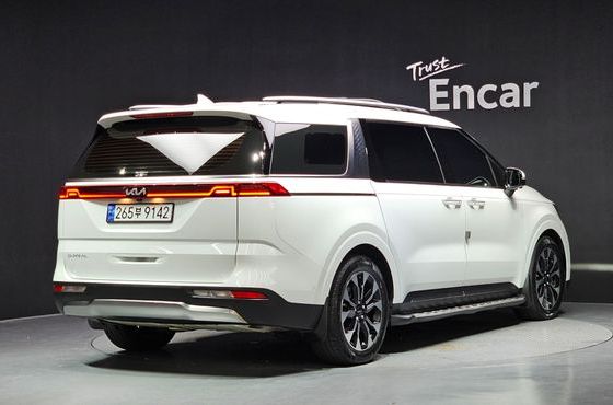 Kia Carnival Gasoline 7-Seater Signature — пробег 15 014 км — фото 2 из 5