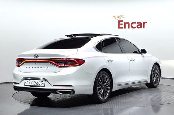 Hyundai Grandeur 2.4 Premium Special — пробег 210 536 км — фото 2 из 5