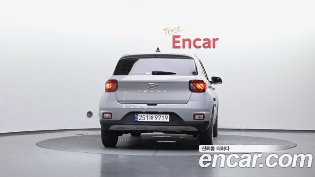 Hyundai Venue из Кореи Encar