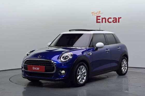 Mini Cooper 5Door HIGH 3rd — пробег 42 621 км — фото 1 из 5