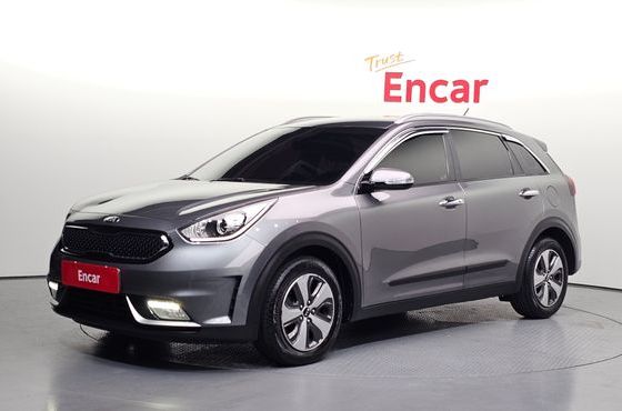 Kia Niro Prestige — пробег 134 336 км — фото 1 из 5