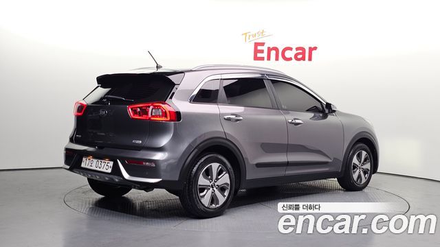 Kia Niro из Кореи Encar
