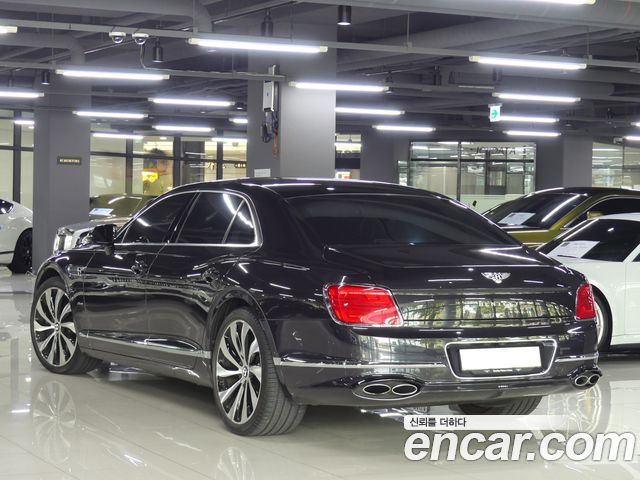 Bentley Flying Spur 4.0 Azure — пробег 27 400 км — фото 3 из 5