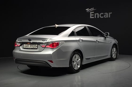 Hyundai Sonata 2.0 Modern — пробег 212 871 км — фото 2 из 5