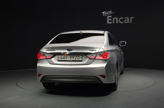 Hyundai Sonata 2.0 Modern — пробег 212 871 км — фото 4 из 5