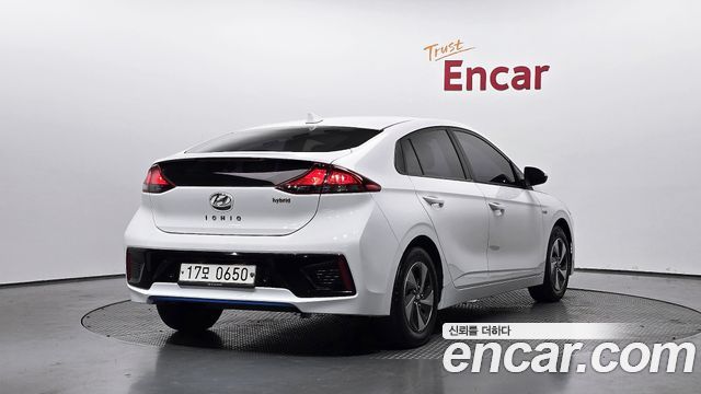 Hyundai Ioniq из Кореи Encar