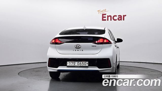 Hyundai Ioniq из Кореи Encar