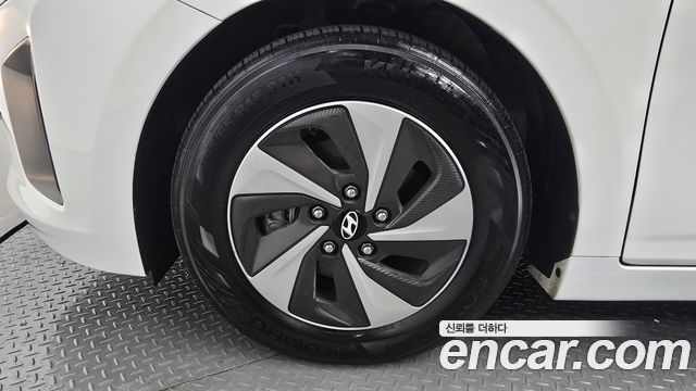 Hyundai Ioniq из Кореи Encar