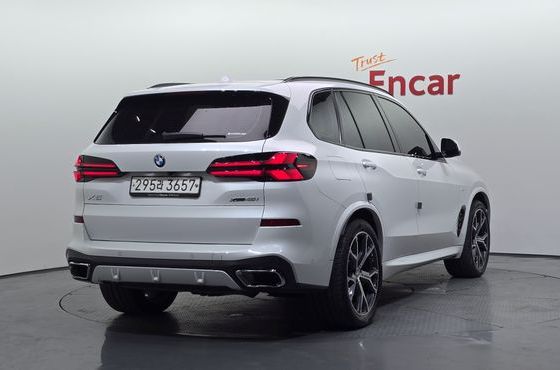 BMW X5 xDrive 40i M Sport — пробег 29 733 км — фото 2 из 5