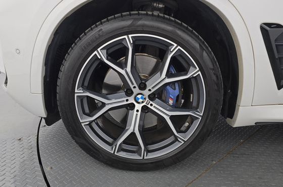BMW X5 xDrive 40i M Sport — пробег 28 713 км — фото 5 из 5