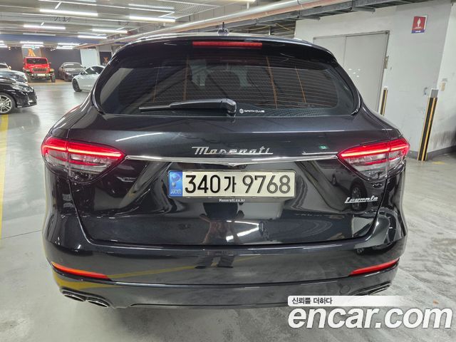 Maserati Levante из Кореи Encar