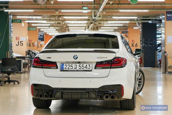 BMW 5-Series 520d xDrive M Sport Package Plus — пробег 101 500 км — фото 4 из 5
