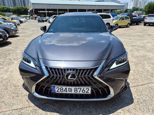Lexus ES F-Sport — пробег 110 169 км — фото 2 из 5