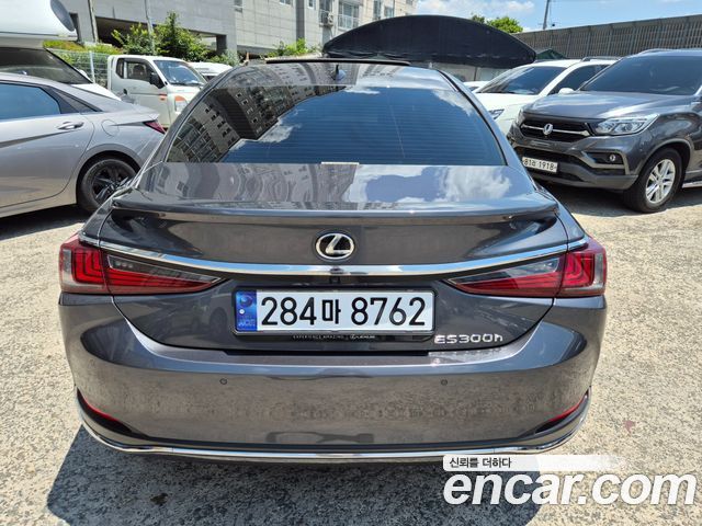 Lexus ES F-Sport — пробег 110 169 км — фото 5 из 5