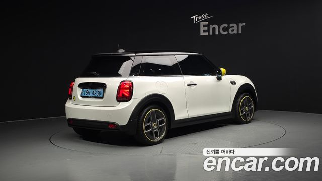 Mini Cooper SE Electric 3rd — пробег 38 548 км — фото 2 из 5