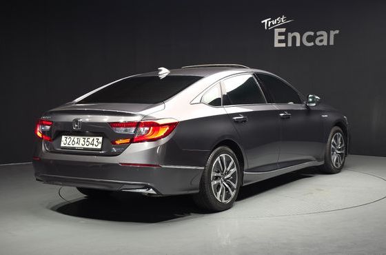 Honda Accord 2.0 Hybrid Touring — пробег 78 888 км — фото 2 из 5