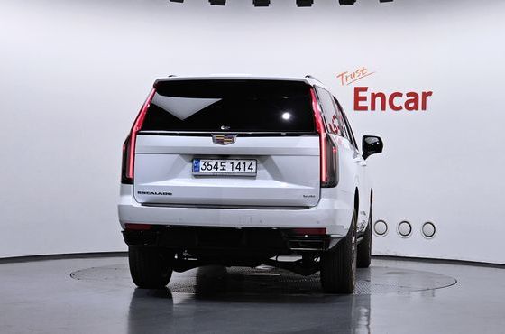 Cadillac Escalade 6.2 Sports Platinum — пробег 11 852 км — фото 4 из 5