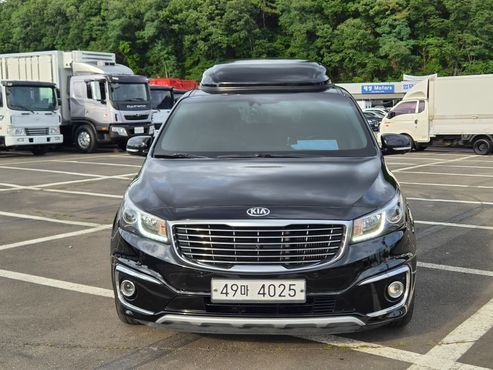 Kia Carnival 9-seater Noblesse — пробег 120 000 км — фото 3 из 5