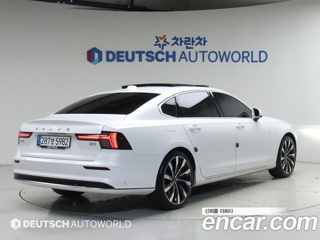 Volvo S90 из Кореи Encar