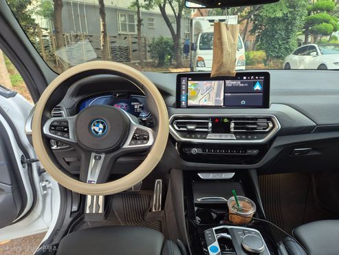 BMW iX3 M Sports — пробег 26 500 км — фото 5 из 5