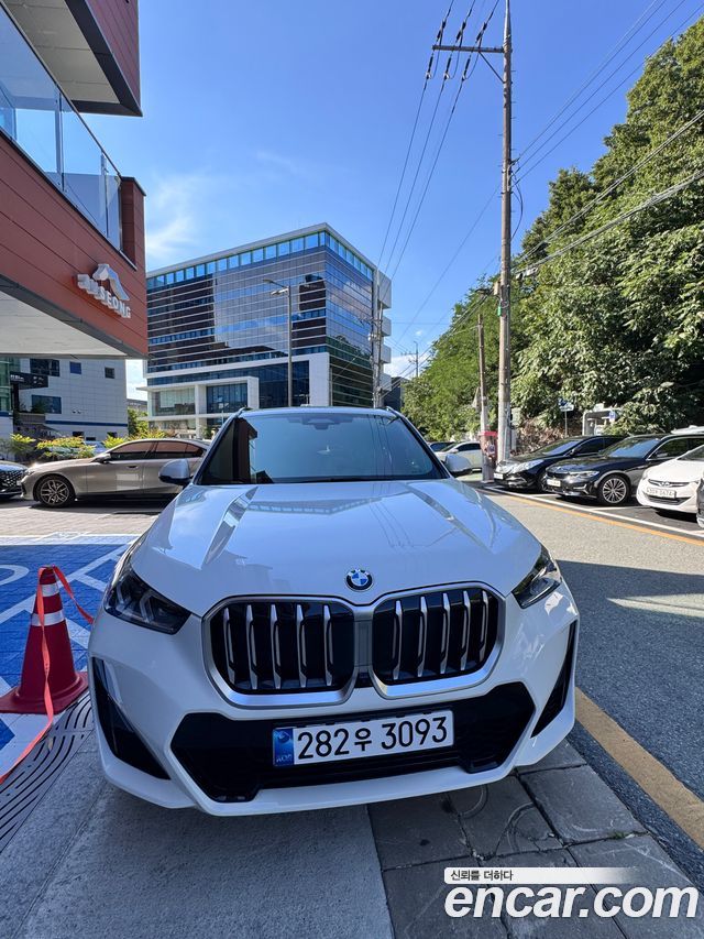 BMW X1 sDrive 18d M Sport — пробег 43 367 км — фото 3 из 5