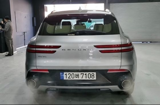 Genesis GV70 2.5T Gasoline AWD — пробег 109 800 км — фото 4 из 5