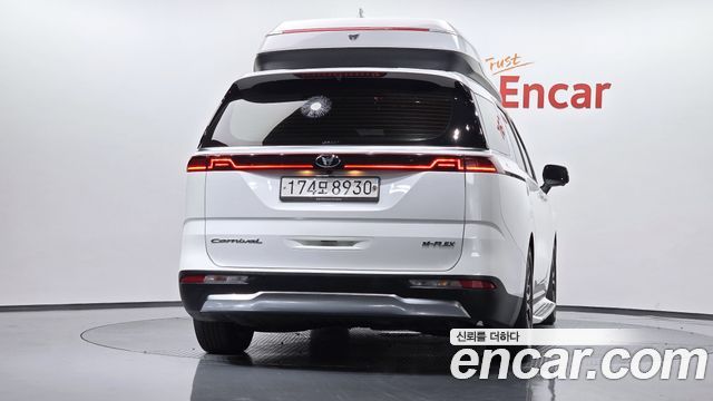 Kia Carnival из Кореи Encar