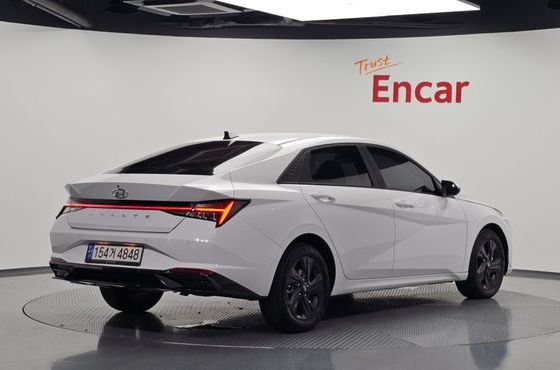 Hyundai AVANTE 1.6 Modern — пробег 32 510 км — фото 2 из 5