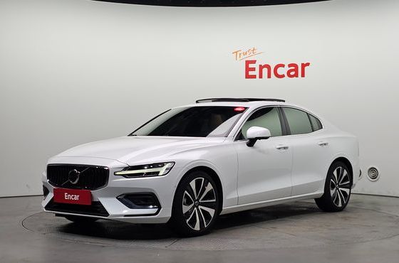Volvo S60 B5 Ultimate Bright — пробег 17 425 км — фото 1 из 5
