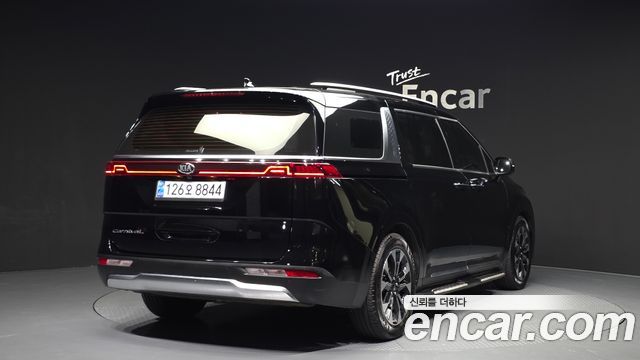 Kia Carnival из Кореи Encar