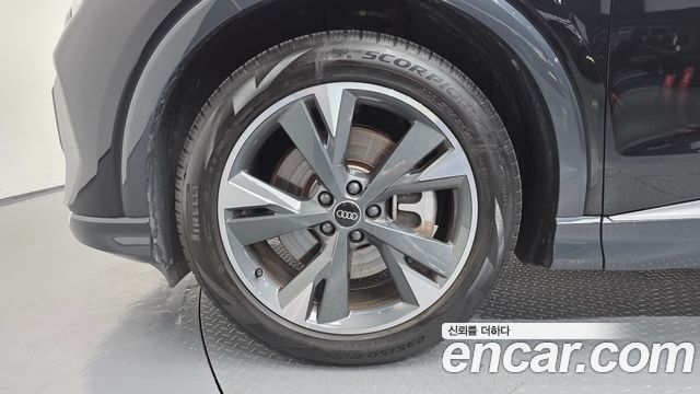 Audi Q4 e-tron из Кореи Encar