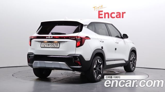 Kia Seltos из Кореи Encar