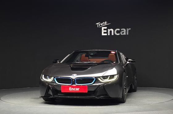 BMW i8 Roadster — пробег 73 740 км — фото 3 из 5