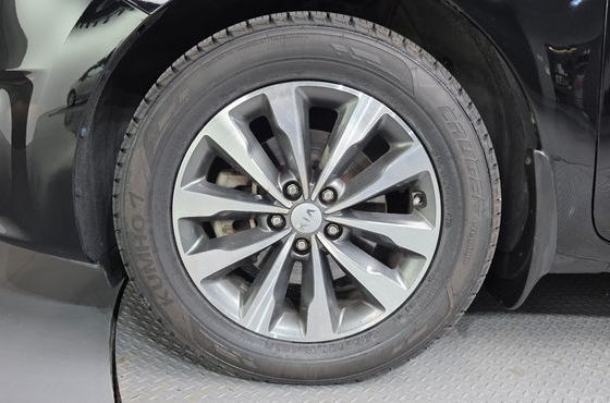 Kia Carnival 9-seater Luxury — пробег 174 200 км — фото 5 из 5