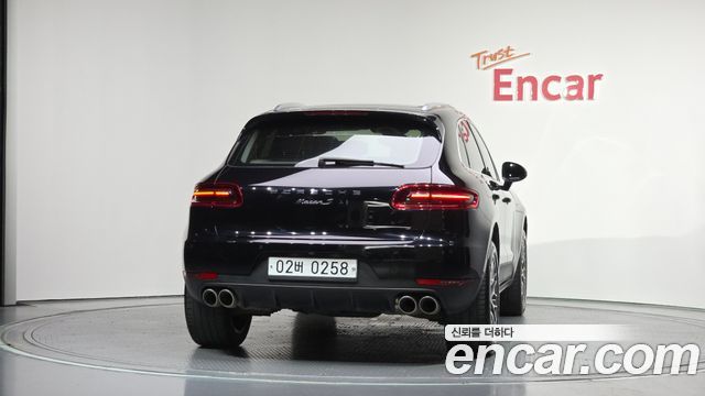 Porsche Macan из Кореи Encar