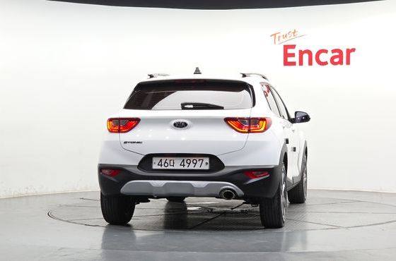 Kia Stonic Diesel 1.6 Trendy — пробег 118 579 км — фото 4 из 5