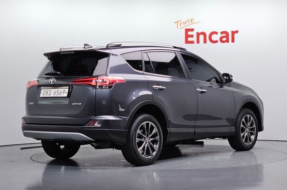 Toyota RAV4 2.5 2WD 4th — пробег 82 489 км — фото 2 из 5