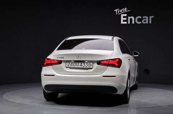 Mercedes-Benz A-Class A220 Sedan — пробег 59 690 км — фото 4 из 5