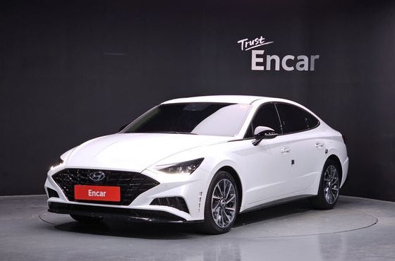 Hyundai Sonata 2.0 Premium Plus — пробег 33 824 км — фото 1 из 5