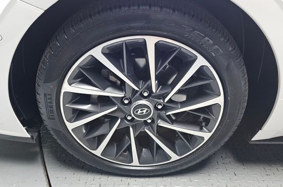 Hyundai Sonata 2.0 Premium Plus — пробег 33 824 км — фото 5 из 5