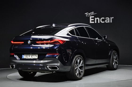 BMW X6 xDrive40i M Sport — пробег 90 704 км — фото 2 из 5
