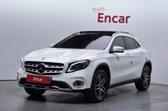 Mercedes-Benz GLA-Class GLA220 Premium — пробег 101 518 км — фото 1 из 5