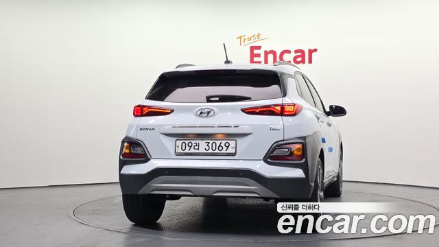 Hyundai Kona из Кореи Encar
