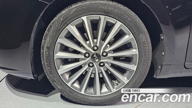 Kia K7 из Кореи Encar